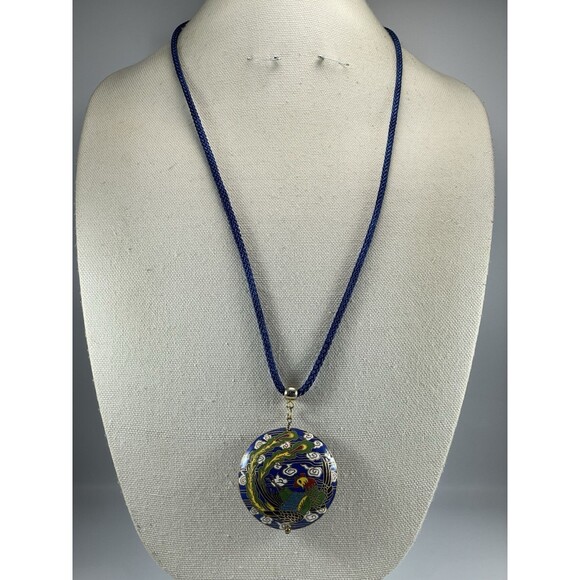 Vintage  Cloisonne Lucky Rooster Round Enamel Gold Tone Pendant Necklace Cord - Picture 2 of 9